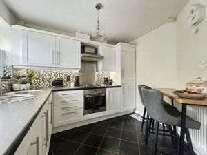 Kitchen- click for photo gallery